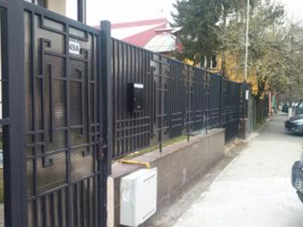 https://www.metal-production.pl/files/content/product-realization/furtki_i_ogrodzenia.jpg