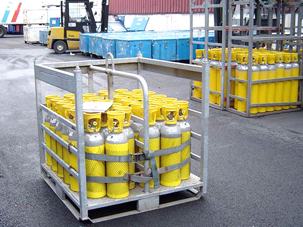 https://www.metal-production.pl/files/content/product-realization/paleta_na_butle_gzowe.jpg