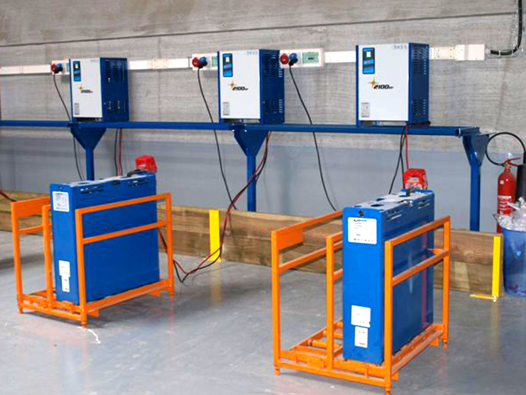 https://www.metal-production.pl/files/content/product-realization/stojak_na_baterie_do_wozkow_widlowych.jpg