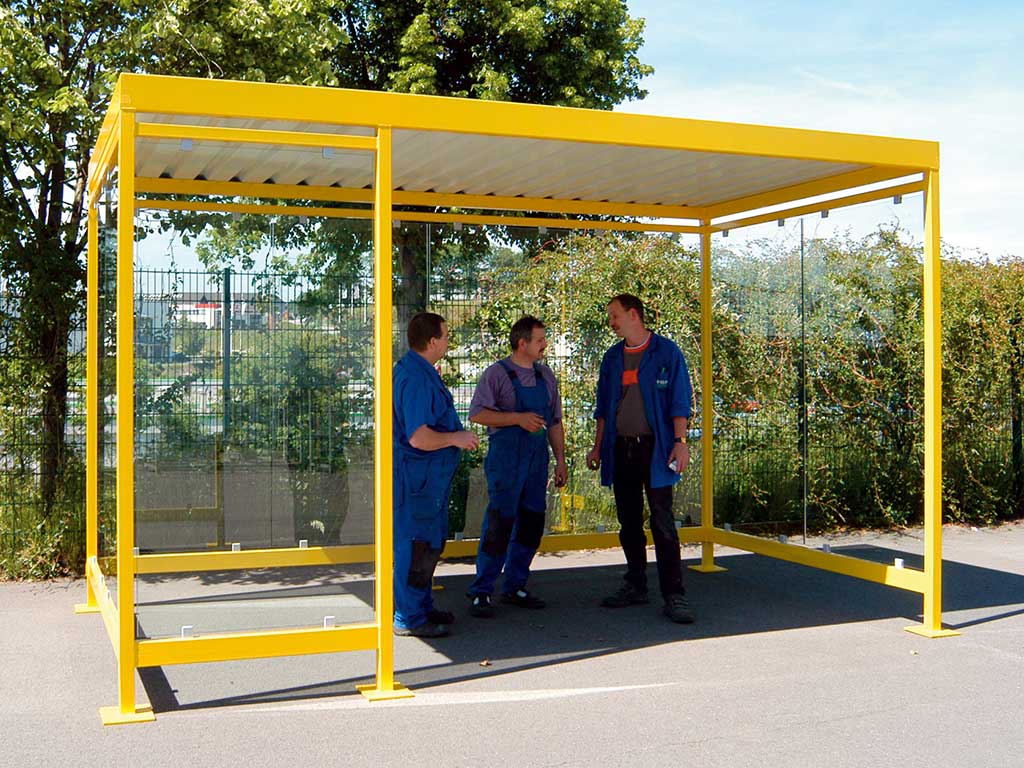 https://www.metal-production.pl/files/content/product-realization/wiata_dla_palacych.jpg